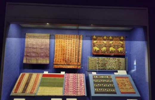 数十国丝绸和刺绣制品亮相贵州 展丝路风采